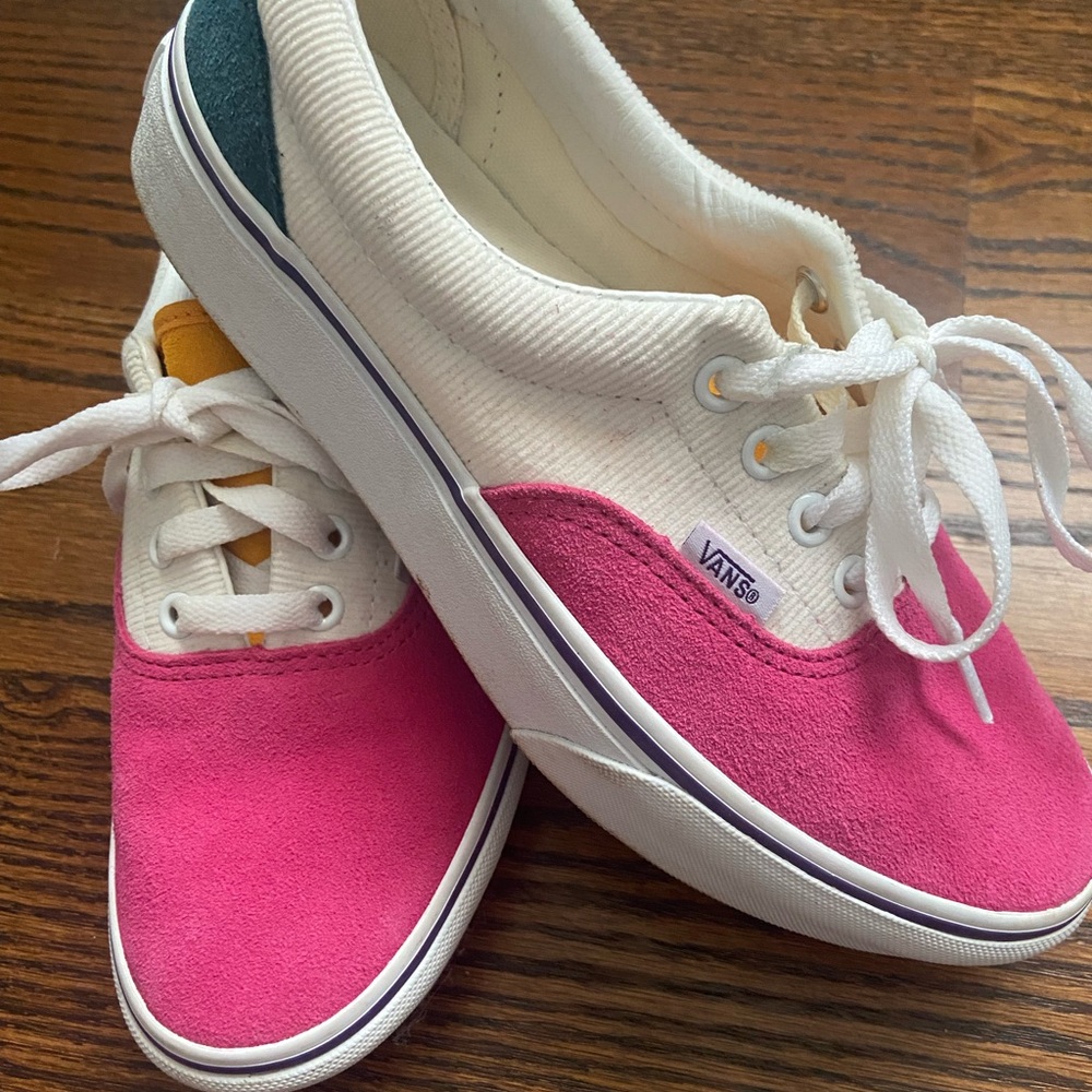 Vans Women's Pink and White Sneakers